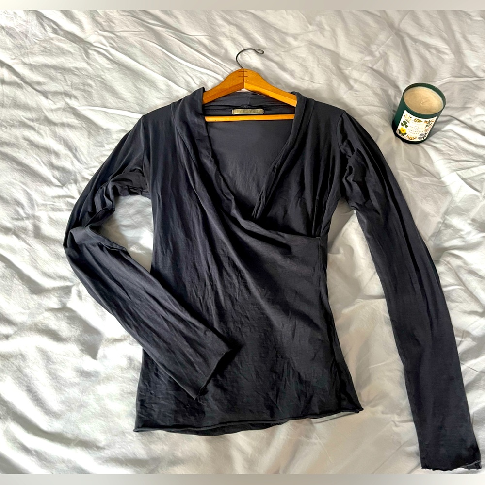 Velvet by Graham and Spencer blue/grey long sleeve crossover shirt size medium